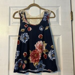 Forever 21 womens tank top; size medium